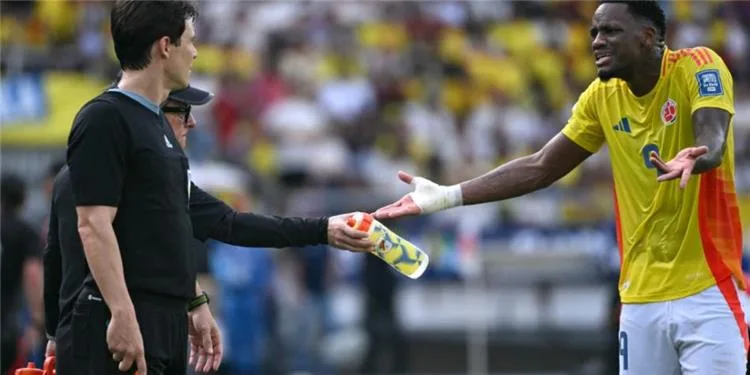 إهانات وضرب داخل منتخب كولومبيا.. صحفية تخلق جدلًا ودوران وخاميس يشرحان الوقائع. إهانات وضرب داخل منتخب كولومبيا.. صحفية تخلق جدلًا ودوران وخاميس يشرحان الوقائع.