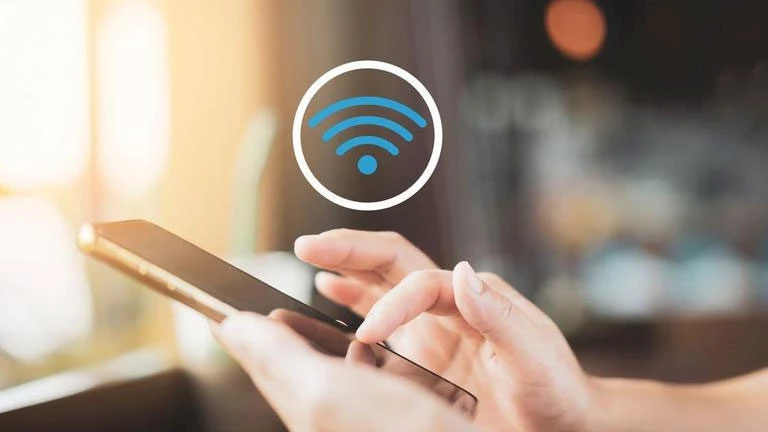 إيران: easing restrictions on internet access