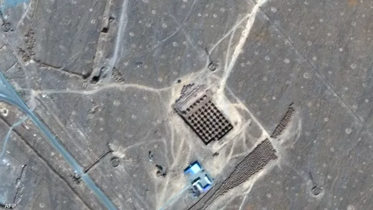 إيران: إخلاء ثلاث منشآت نووية عقب الضربة الأمريكية إيران: إخلاء ثلاث منشآت نووية عقب الضربة الأمريكية