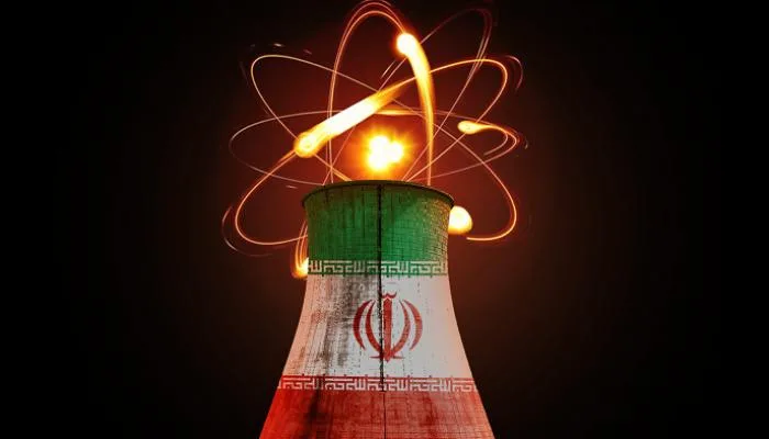 إيران النووية: ترامب يلتزم بالحوار وإسرائيل تضع موعد الهجوم.