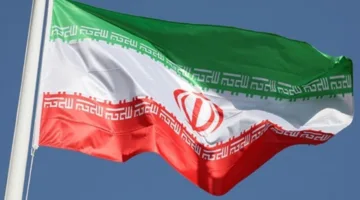 إيران تطلب من سكان تل أبيب الرحيل بعد تحذير إسرائيلي لها