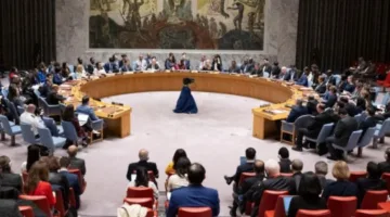إيران تطلب من مجلس الأمن اتخاذ إجراءات ملزمة وفعالة لوقف العدوان الإسرائيلي.