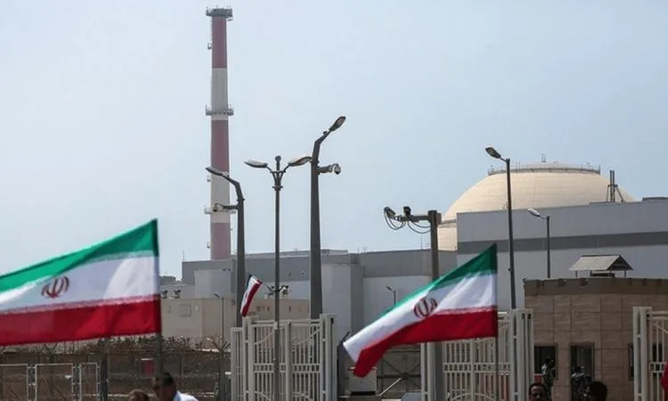 إيران تعلن عن إنشاء منشأة جديدة للتخصيب ردًا على قرار الوكالة الدولية للطاقة الذرية إيران تعلن عن إنشاء منشأة جديدة للتخصيب ردًا على قرار الوكالة الدولية للطاقة الذرية