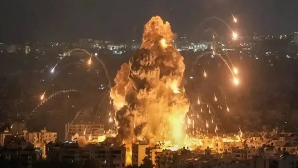 إيران تقصف حيفا: استهداف مباشر للميناء ومصنع أسلحة (فيديو) إيران تقصف حيفا: استهداف مباشر للميناء ومصنع أسلحة (فيديو)