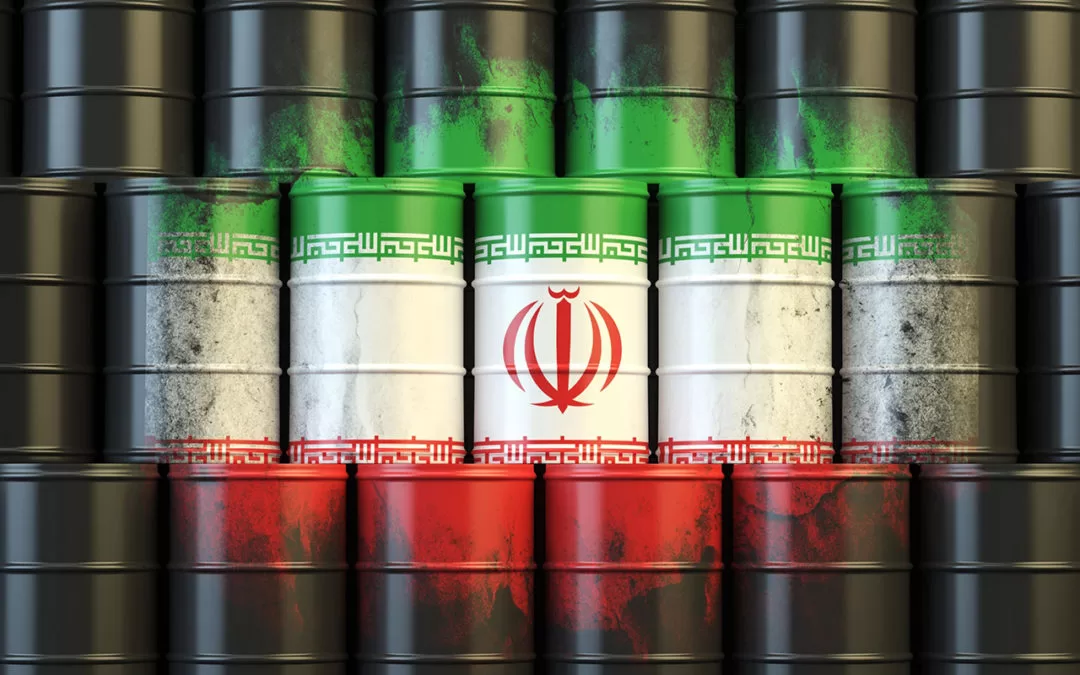إيران تواصل شحن النفط وتنقل احتياطياتها العائمة بالقرب من الصين إيران تواصل شحن النفط وتنقل احتياطياتها العائمة بالقرب من الصين