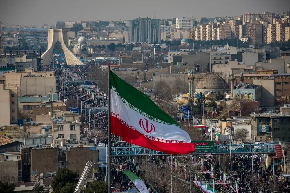 إيران: لن نتوقف عن تخصيب اليورانيوم لكننا مستعدون للتفاوض بشأن التنازلات. إيران: لن نتوقف عن تخصيب اليورانيوم لكننا مستعدون للتفاوض بشأن التنازلات.