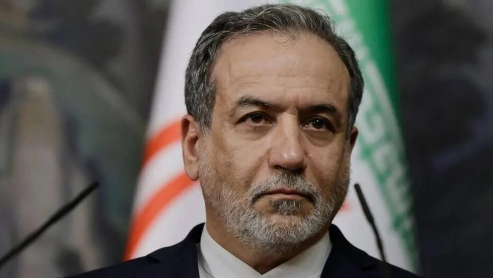 إيران: “مكالمة واحدة” كفيلة بوقف هجمات ترامب علينا إيران: “مكالمة واحدة” كفيلة بوقف هجمات ترامب علينا