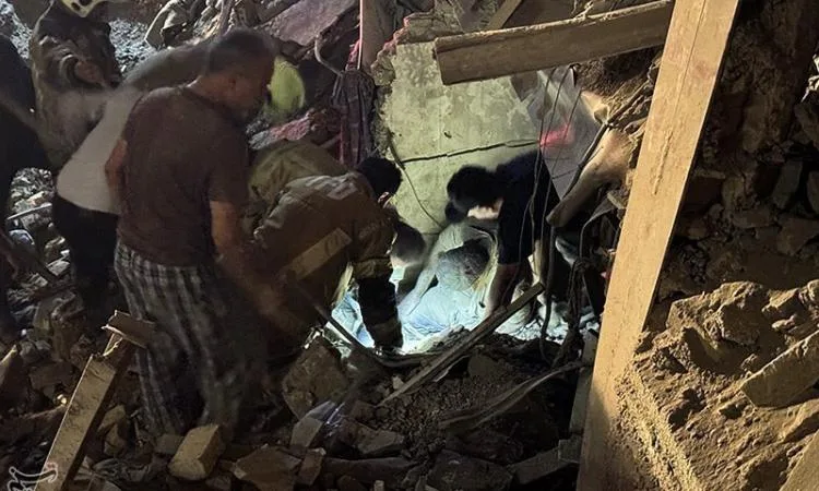 إيران: وقوع إصابات بين المدنيين نتيجة هجوم إسرائيلي على الأحياء السكنية في طهران إيران: وقوع إصابات بين المدنيين نتيجة هجوم إسرائيلي على الأحياء السكنية في طهران