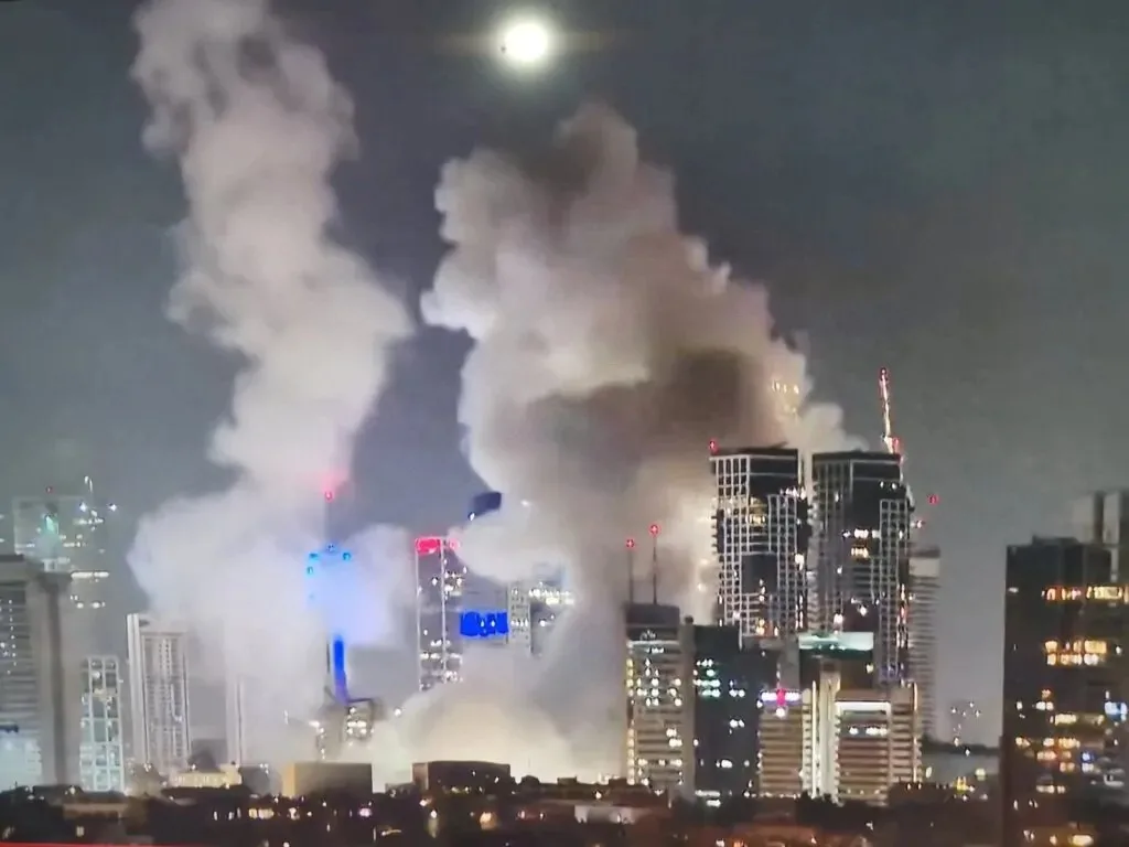 إيران: يجب على الإسرائيليين تجنب استخدامهم كدروع بشرية إيران: يجب على الإسرائيليين تجنب استخدامهم كدروع بشرية