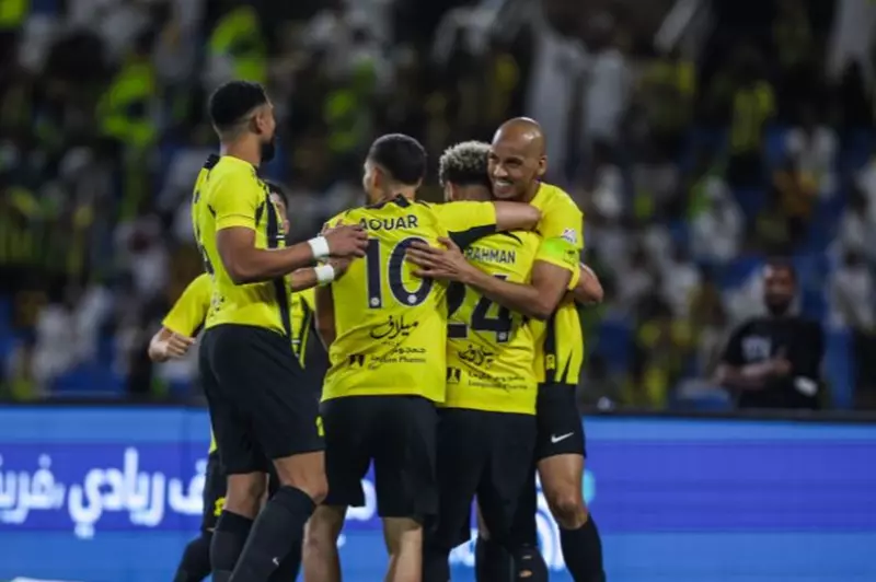 اتحاد جدة يتوصل إلى اتفاق لتجديد عقد مدافعه اتحاد جدة يتوصل إلى اتفاق لتجديد عقد مدافعه