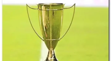 اتحاد كرة القدم يبحث عن بديل بعد اعتذار أبوظبي الذي يسبب ارتباكاً في مصير كأس السوبر المصري