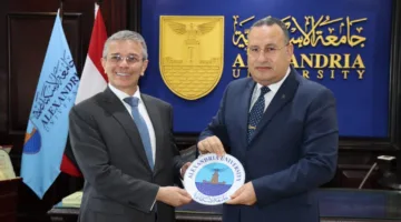 اتفاق تعاون بين “الجمارك” وجامعة الإسكندرية لدعم الاستثمار في تطوير الموارد البشرية