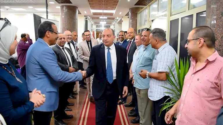 احتفال تكريمي لرئيس جامعة بني سويف بمناسبة بلوغه سن التقاعد احتفال تكريمي لرئيس جامعة بني سويف بمناسبة بلوغه سن التقاعد