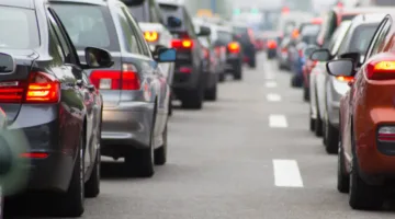 اختناقات مرورية شديدة قرب ساحة قصر العدل