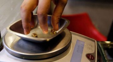 ارتفاع أسعار الذهب في سوريا بنسبة 1.4% نتيجة انخفاض الليرة أمام الدولار