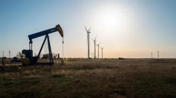 ارتفاع أسعار النفط بأكثر من 12% بعد الهجمات الإسرائيلية على إيران