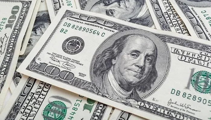 ارتفاع الدولار وج currencies الملاذ الآمن بعد الهجمات الإسرائيلية على إيران. ارتفاع الدولار وج currencies الملاذ الآمن بعد الهجمات الإسرائيلية على إيران.