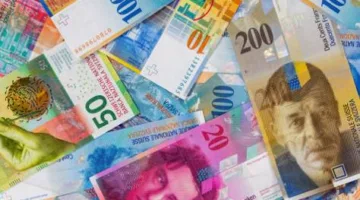 ارتفاع الفرنك السويسري أمام الدولار نتيجة التوجه نحو الأصول الآمنة في ظل التوترات الحالية