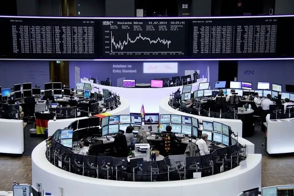 ارتفاع طفيف في مؤشرات الأسهم الأوروبية قبل صدور بيانات التضخم الأمريكية ارتفاع طفيف في مؤشرات الأسهم الأوروبية قبل صدور بيانات التضخم الأمريكية