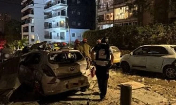 ارتفاع عدد المصابين الإسرائيليين نتيجة القصف الإيراني إلى 40 مصاباً. ارتفاع عدد المصابين الإسرائيليين نتيجة القصف الإيراني إلى 40 مصاباً.