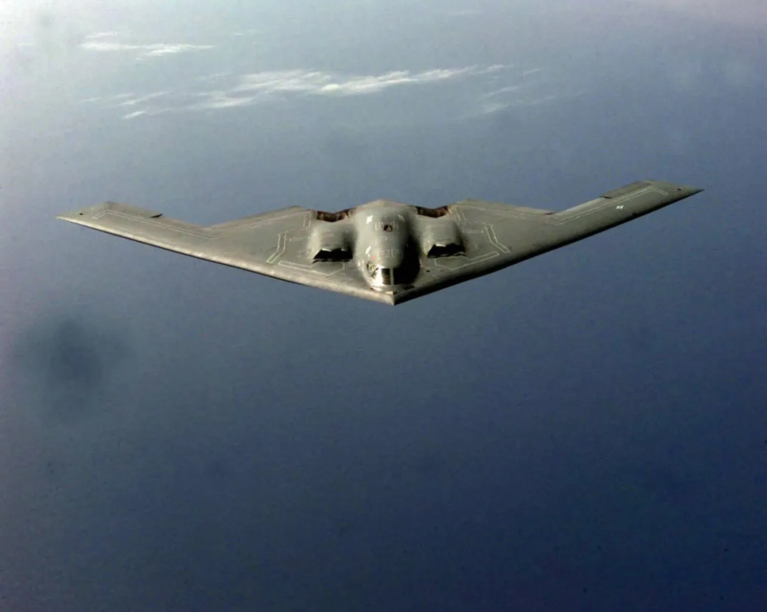 استخدام قاذفات B-2 الأمريكية في تنفيذ الهجمات على المنشآت النووية الإيرانية استخدام قاذفات B-2 الأمريكية في تنفيذ الهجمات على المنشآت النووية الإيرانية