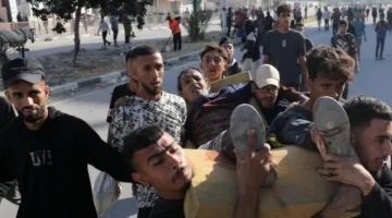 استشهاد 10 فلسطينيين نتيجة قصف الاحتلال لمستودع توزيع المساعدات في حي الزيتون