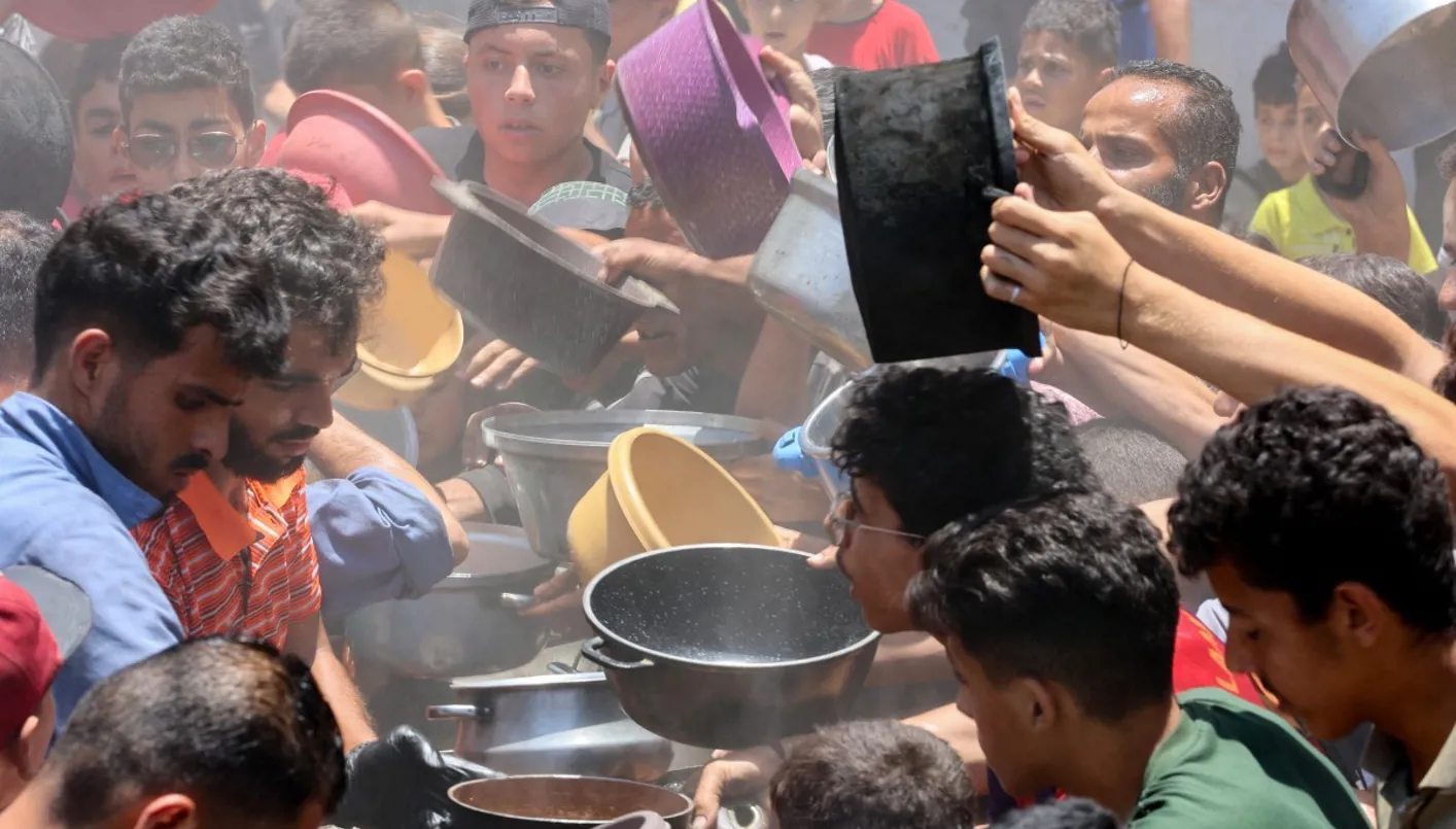استشهاد 18 فلسطينيًا في غزة نتيجة إطلاق نار إسرائيلي استشهاد 18 فلسطينيًا في غزة نتيجة إطلاق نار إسرائيلي