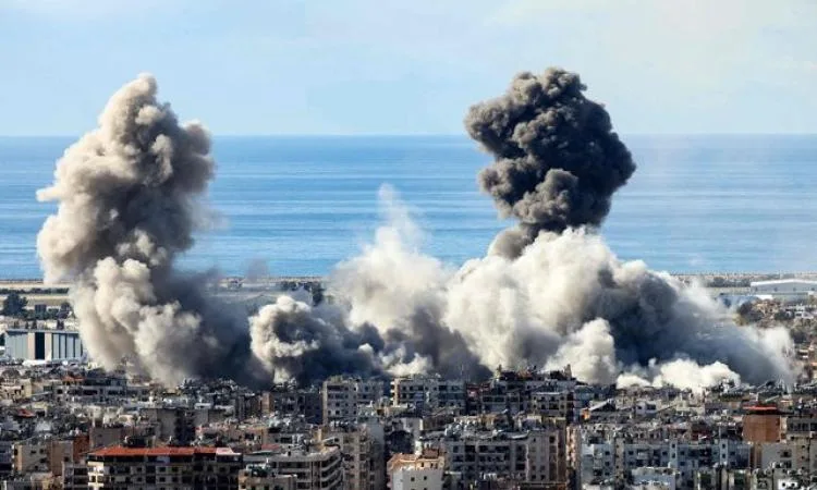 استشهاد 3 فلسطينيين جراء قصف الاحتلال لمخيم النصيرات استشهاد 3 فلسطينيين جراء قصف الاحتلال لمخيم النصيرات