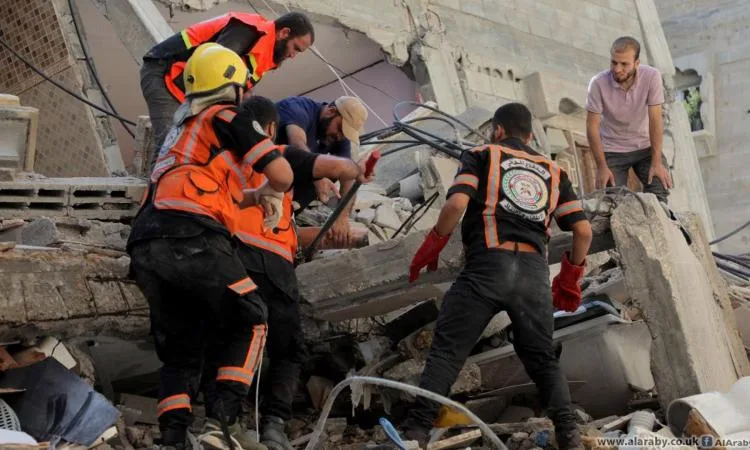 استشهاد 8 فلسطينيين جراء قصف إسرائيلي استهدف مدرستين في غزة