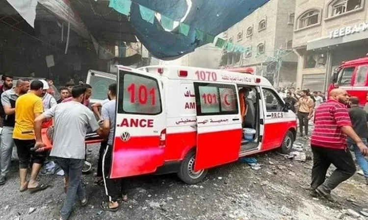 استشهاد ثلاثة فلسطينيين جراء إطلاق نار من الاحتلال الإسرائيلي على مركز توزيع مساعدات استشهاد ثلاثة فلسطينيين جراء إطلاق نار من الاحتلال الإسرائيلي على مركز توزيع مساعدات