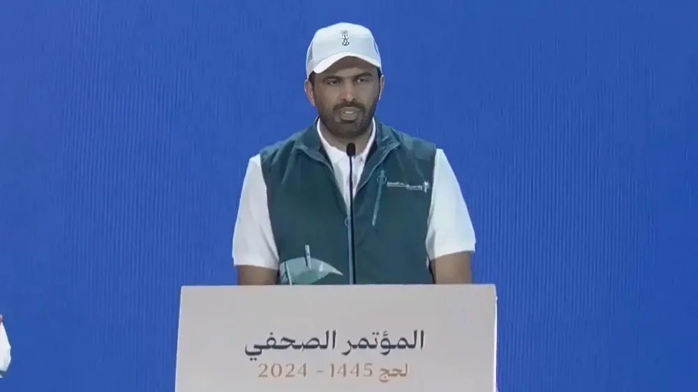 استعدادات موسم الحج 1446: وصول أكثر من 3300 رحلة جوية وزيادة في تشغيل قطار الحرمين استعدادات موسم الحج 1446: وصول أكثر من 3300 رحلة جوية وزيادة في تشغيل قطار الحرمين