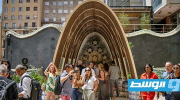 استعراض الواجهة المعدلة لكازا باتيو، التحفة المعمارية لغاودي