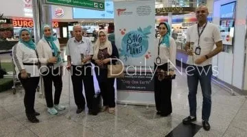 استقبال المسافرين في احتفالية مطار القاهرة بمناسبة اليوم العالمي للبيئة