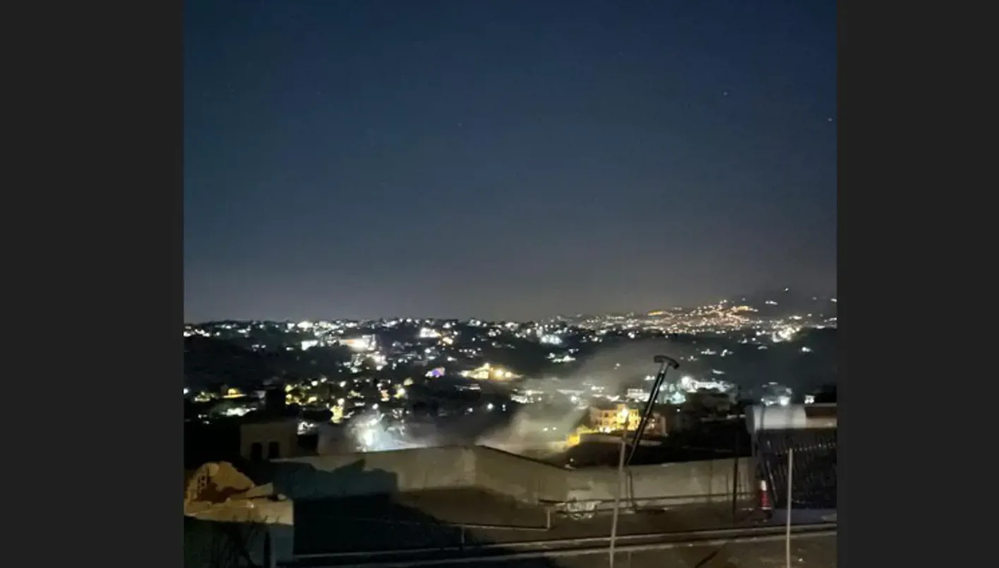 استنادًا إلى تحقيق مع أحد أفراد حزب الله… إسرائيل شنت هجومًا على مبنى في الناقورة – جنوب لبنان استنادًا إلى تحقيق مع أحد أفراد حزب الله… إسرائيل شنت هجومًا على مبنى في الناقورة – جنوب لبنان