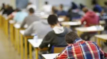 اعتقال شخص زعم تسريب امتحانات الثانوية العامة مقابل المال