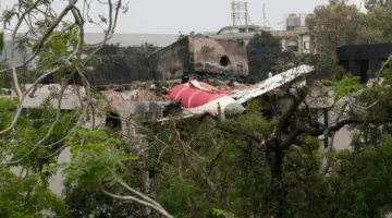 اكتشاف الصندوق الأسود الثاني للطائرة الهندية المتحطمة