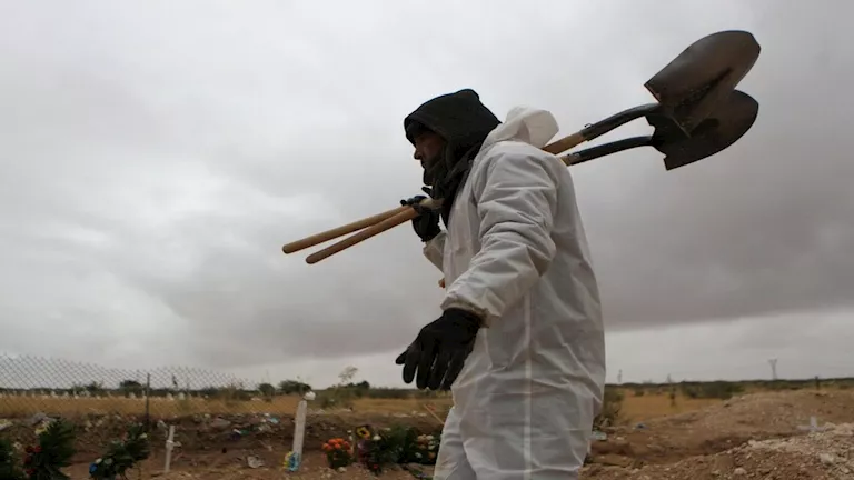 اكتشاف بقايا 381 شخصًا في محرقة جثث مهجورة بالمكسيك اكتشاف بقايا 381 شخصًا في محرقة جثث مهجورة بالمكسيك
