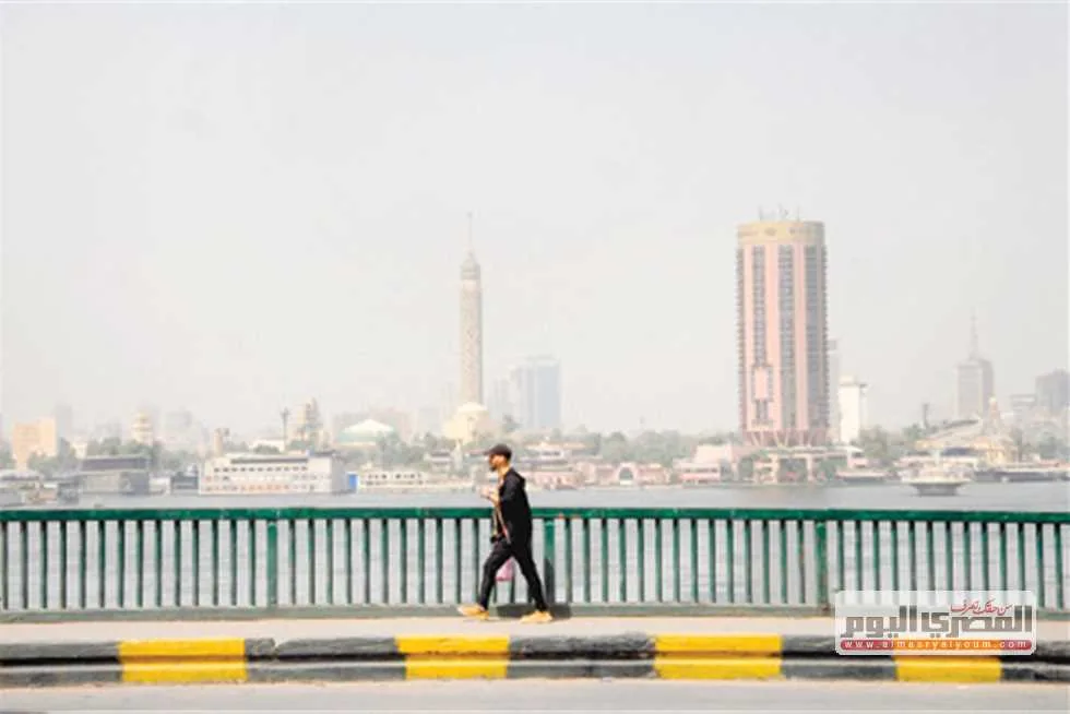 «الأحوال الجوية هذا الأسبوع»: نشاط الرياح وضباب في المحافظات والأرصاد توضح موعد ارتفاع درجات الحرارة. «الأحوال الجوية هذا الأسبوع»: نشاط الرياح وضباب في المحافظات والأرصاد توضح موعد ارتفاع درجات الحرارة.