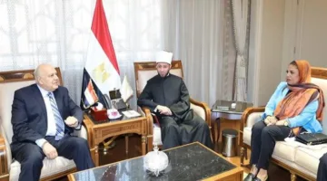 الأزهري يتباحث مع اتحاد الجامعات العربية حول تعزيز الأعمال الوقفية ومواجهة التطرف.