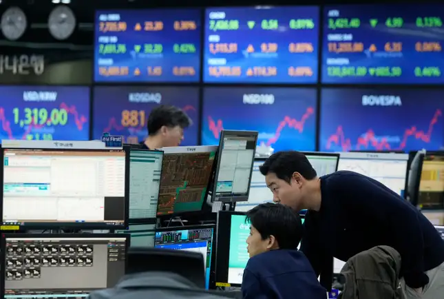 الأسواق الآسيوية تشهد تبايناً amid تصاعد المخاوف من النزاع بين إيران وإسرائيل الأسواق الآسيوية تشهد تبايناً amid تصاعد المخاوف من النزاع بين إيران وإسرائيل