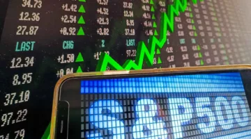 الأسواق الأمريكية تقترب من قمم جديدة توقعاً لتقليص أسعار الفائدة