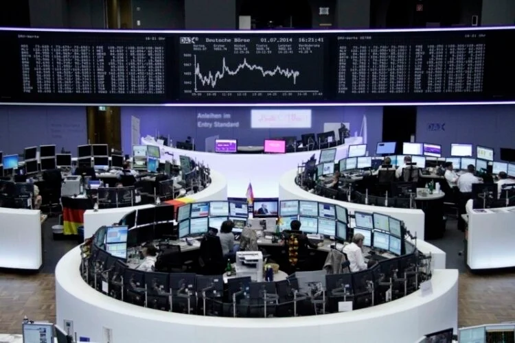 الأسواق الأوروبية تختتم يومها بانخفاض طفيف الأسواق الأوروبية تختتم يومها بانخفاض طفيف