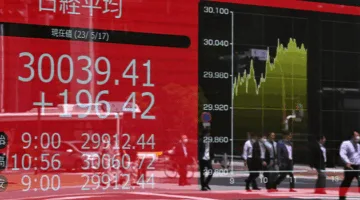 الأسواق اليابانية تشهد انتعاشاً مدعومة بأجواء دبلوماسية إيجابية ونمو في قطاعي الصلب والشحن.