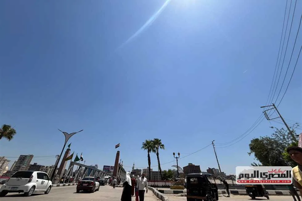 الأكثر حرارة.. توقعات الطقس في مطروح اليوم الجمعة 13 يونيو 2025 الأكثر حرارة.. توقعات الطقس في مطروح اليوم الجمعة 13 يونيو 2025