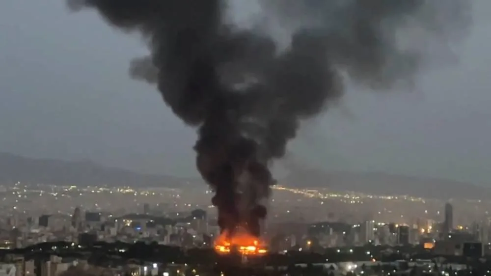 الأمم المتحدة تعلن تدمير مبنيين مخصصين لإنتاج أجهزة الطرد المركزي بالقرب من طهران. الأمم المتحدة تعلن تدمير مبنيين مخصصين لإنتاج أجهزة الطرد المركزي بالقرب من طهران.