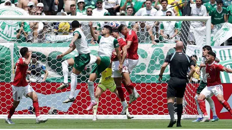 الأندية الأفريقية تتصدر عدد الأهداف العكسية في كأس العالم للأندية الأندية الأفريقية تتصدر عدد الأهداف العكسية في كأس العالم للأندية