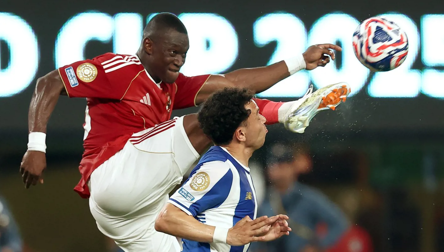 الأهلي ضد بورتو: أبرز 5 مواجهات في تاريخ كأس العالم للأندية الأهلي ضد بورتو: أبرز 5 مواجهات في تاريخ كأس العالم للأندية