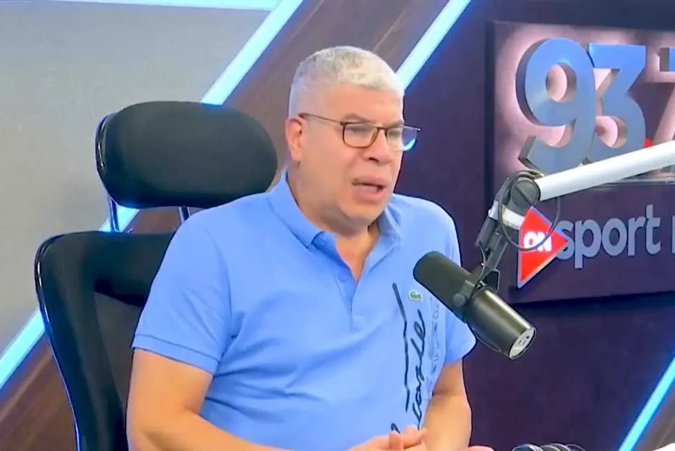 الأهلي يتراجع عن التعاقد مع هذا الثلاثي.. شوبير يوضح التفاصيل الأهلي يتراجع عن التعاقد مع هذا الثلاثي.. شوبير يوضح التفاصيل