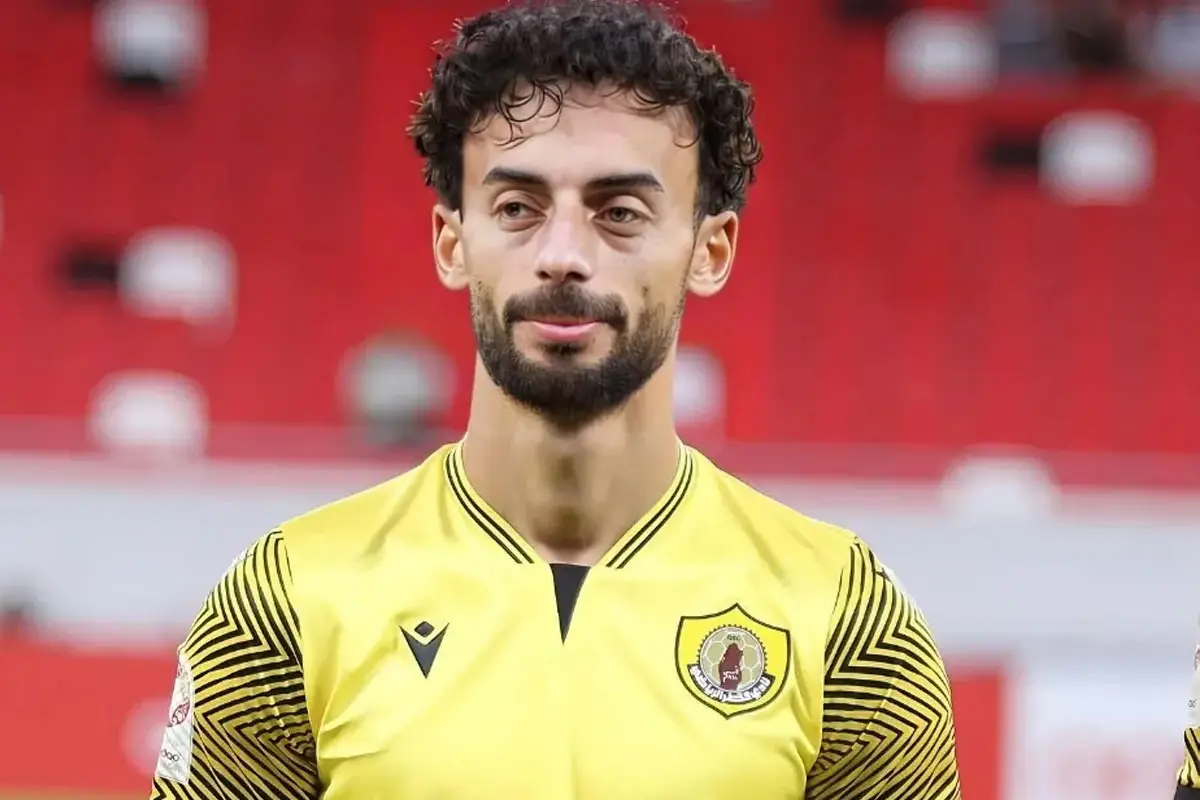 الأهلي يتفاوض مع أحمد عبد القادر لتمديد عقده لثلاث سنوات الأهلي يتفاوض مع أحمد عبد القادر لتمديد عقده لثلاث سنوات