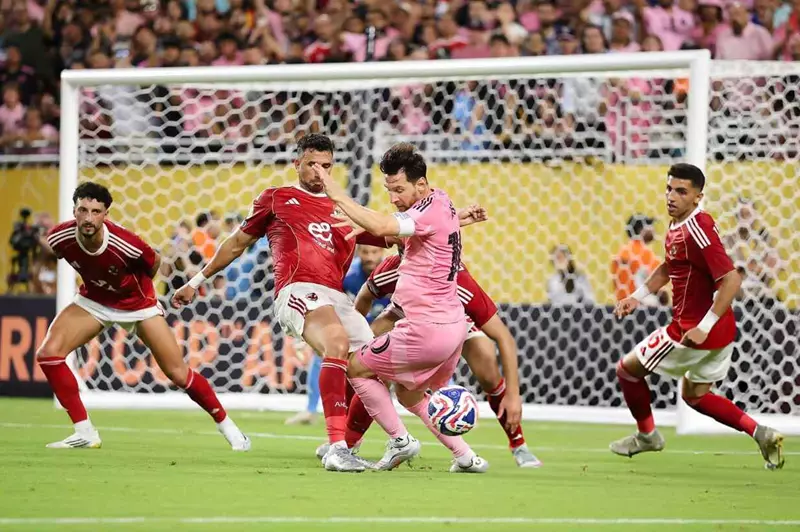 الأهلي يتقابل مع بالميراس في مسعى للتأهل إلى دور الـ16 من بطولة كأس العالم للأندية الأهلي يتقابل مع بالميراس في مسعى للتأهل إلى دور الـ16 من بطولة كأس العالم للأندية